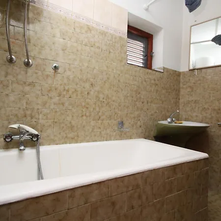 With Parking Space Povljana, Pag - 6299 Apartamento *