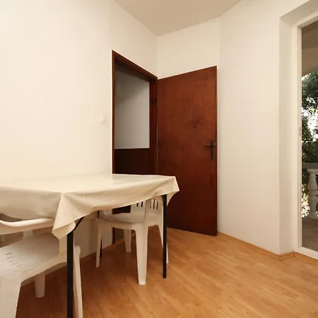 Appartamento With Parking Space Povljana, Pag - 6299 *